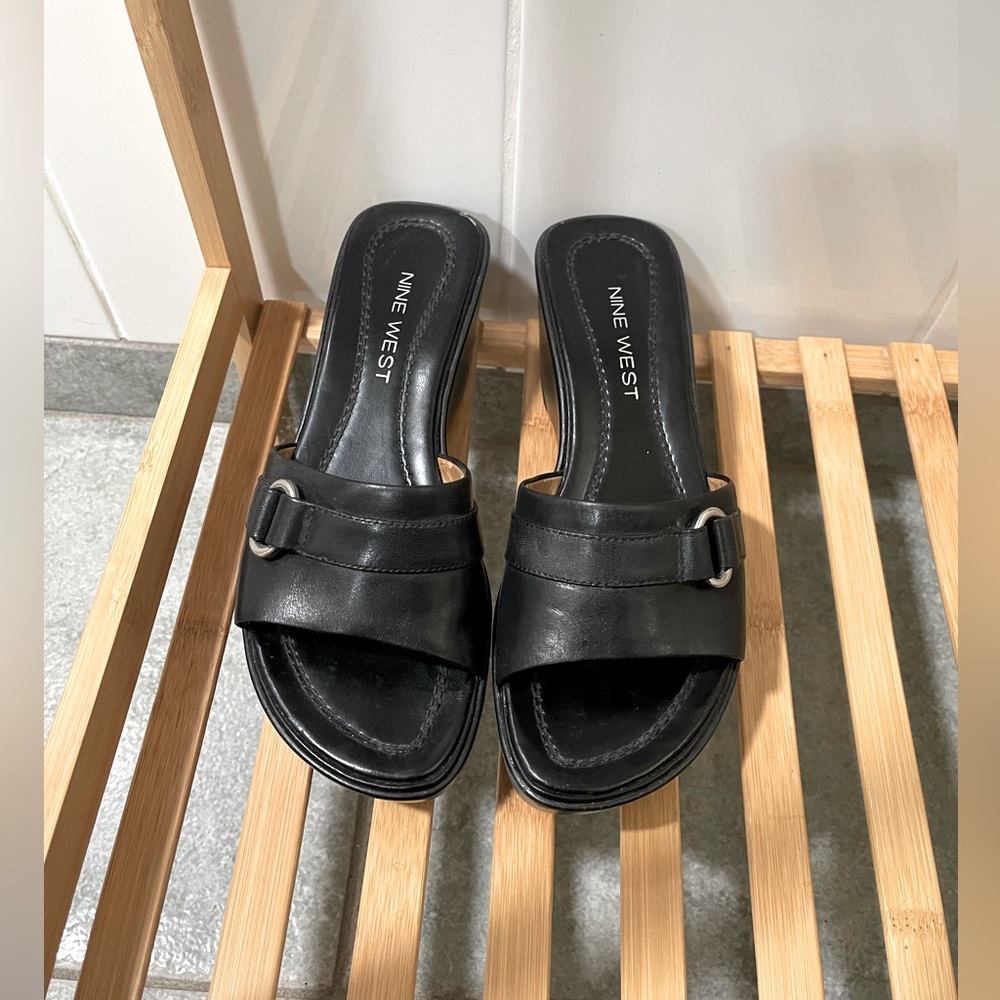 Nine West vintage leather wedge
